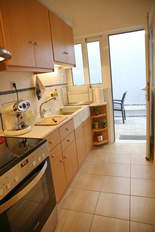 Detached House At Peristeri Athen