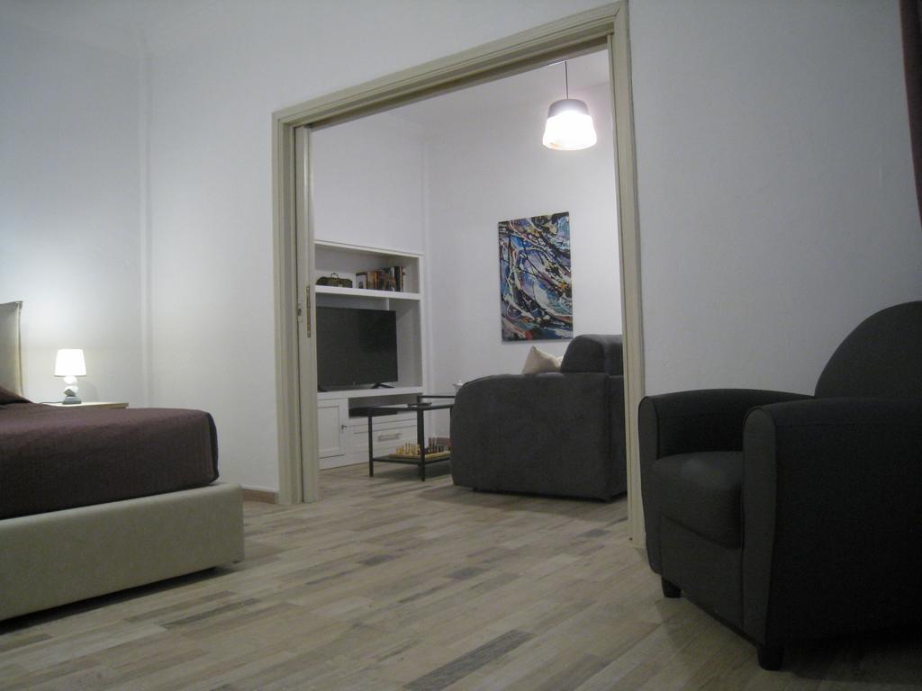Apartment Detached House At Peristeri *